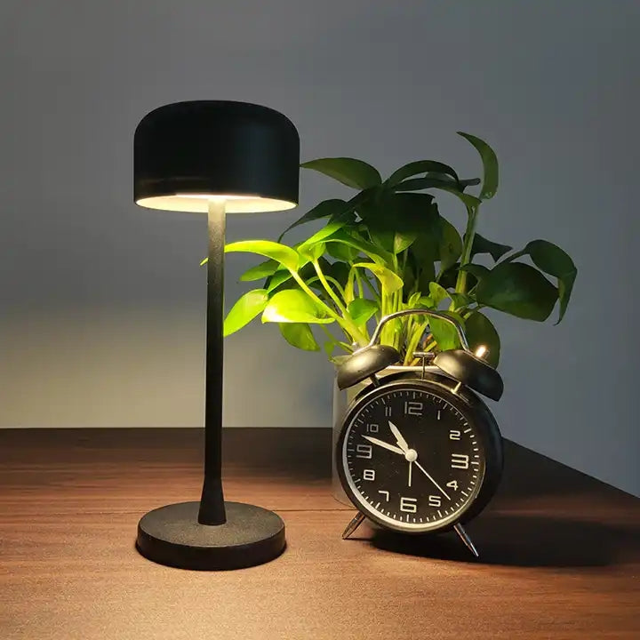 Nordic Cordless Table Lamp Oem&Odm Portable Modern Metal Indoor Restaurant Bar Hotel Led Rechargeable table lamps