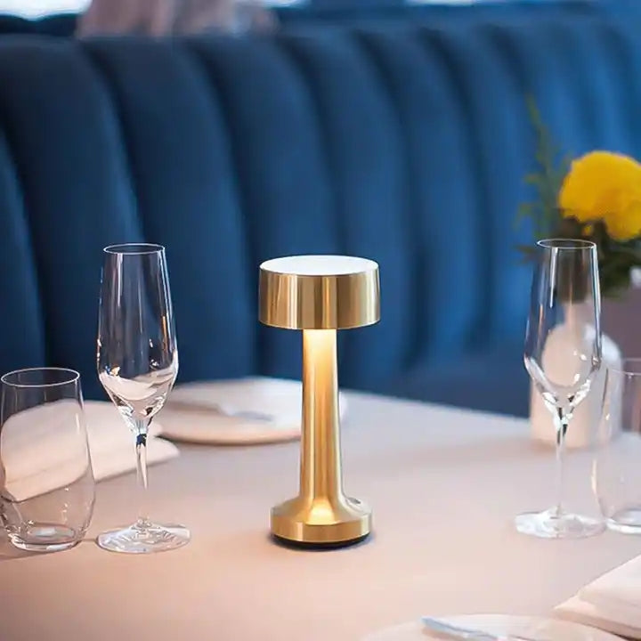 Portable Cordless Rechargeable Metal Led table lamp for Restaurant Hotel Bar Home